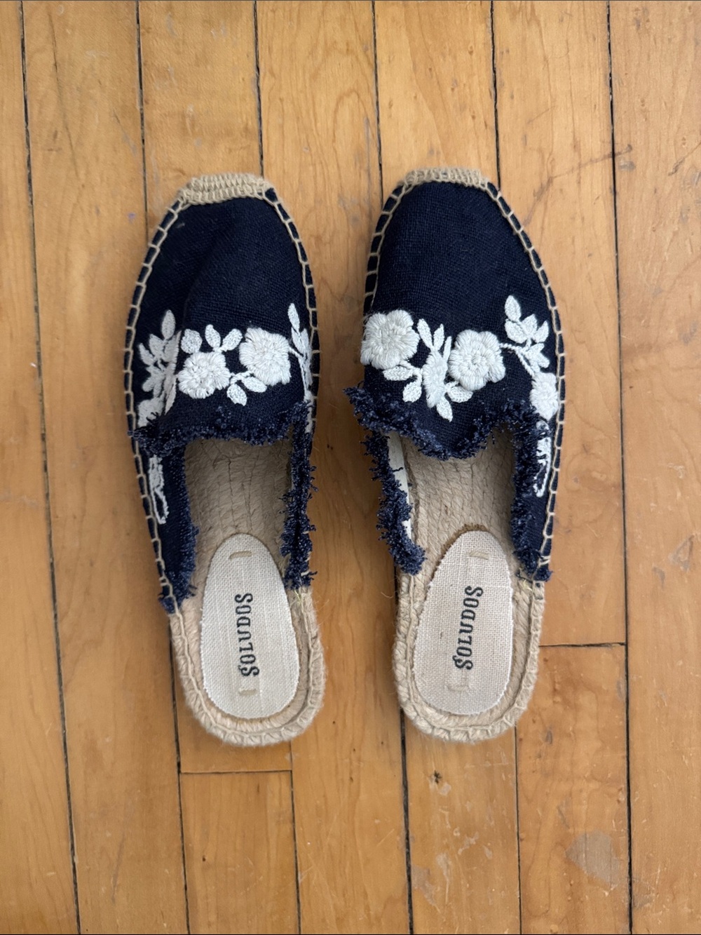 Soludos Navy with White Floral Embroidered Espadrille Mules